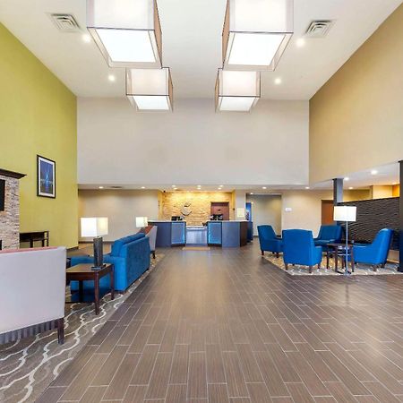 Comfort Suites Meridian And I-40 Оклахома-Сити Экстерьер фото