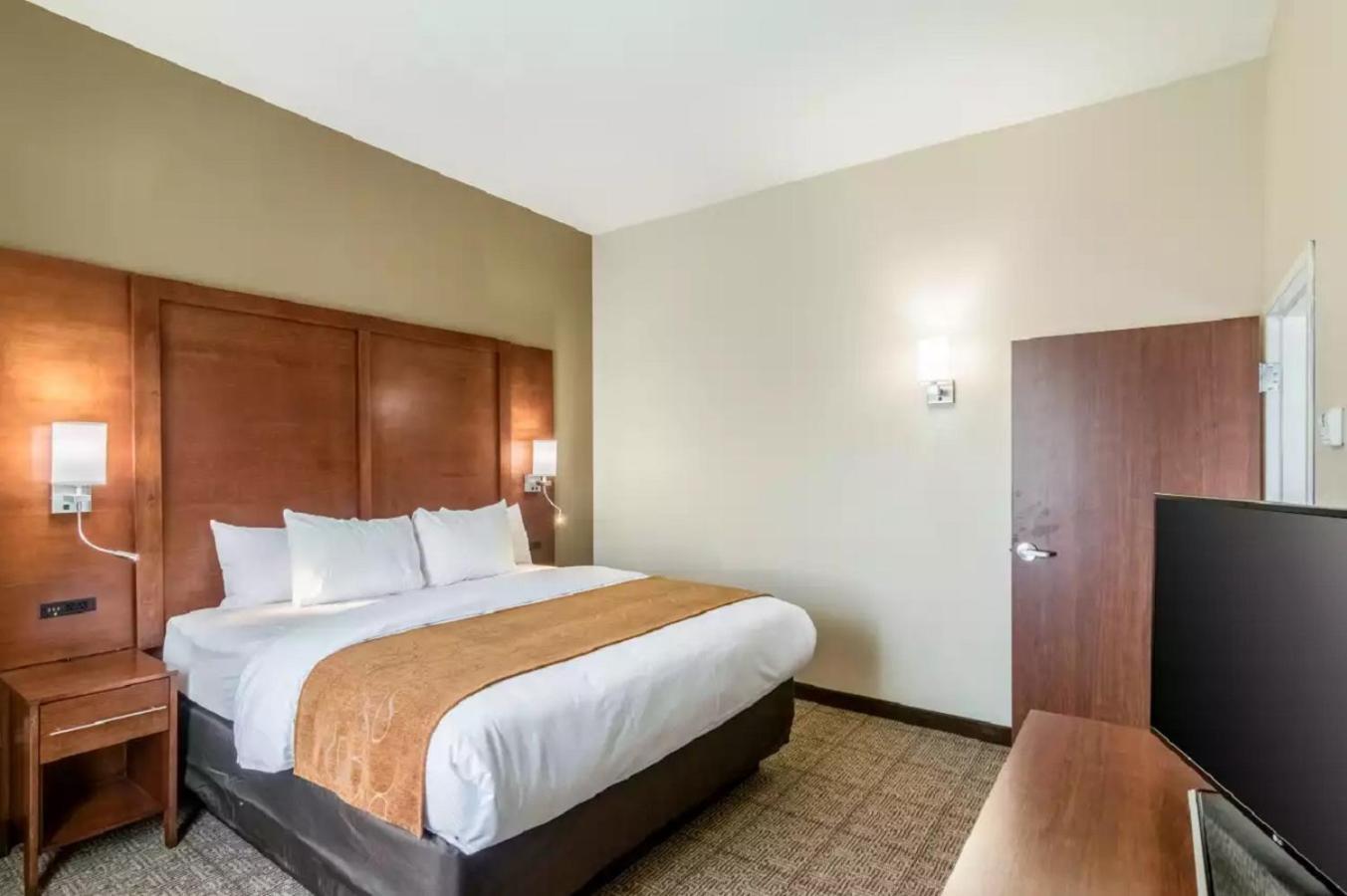 Comfort Suites Meridian And I-40 Оклахома-Сити Экстерьер фото