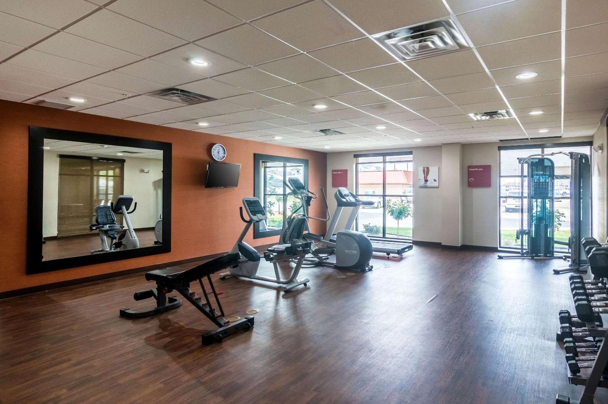 Comfort Suites Meridian And I-40 Оклахома-Сити Экстерьер фото