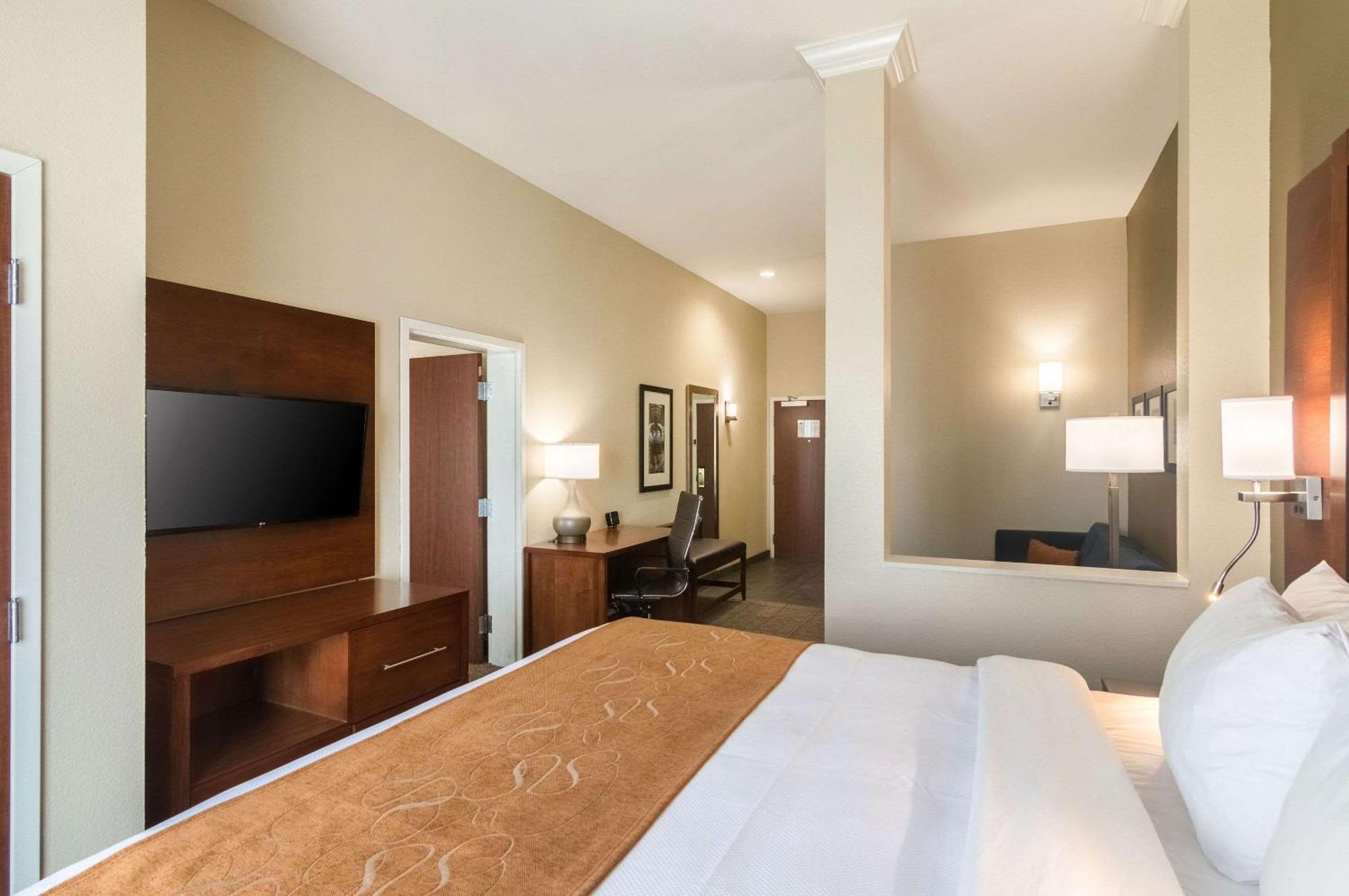 Comfort Suites Meridian And I-40 Оклахома-Сити Экстерьер фото