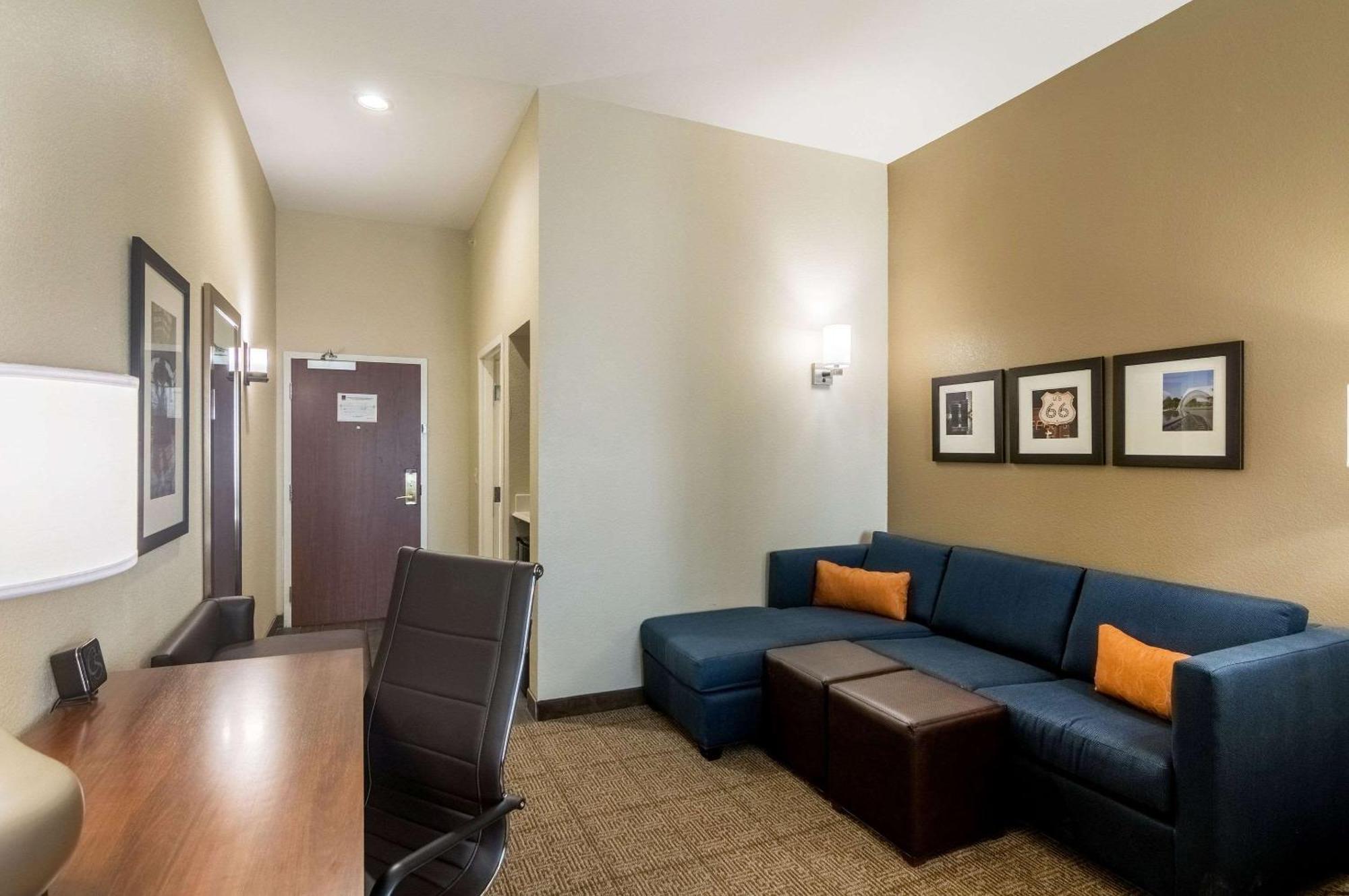 Comfort Suites Meridian And I-40 Оклахома-Сити Экстерьер фото