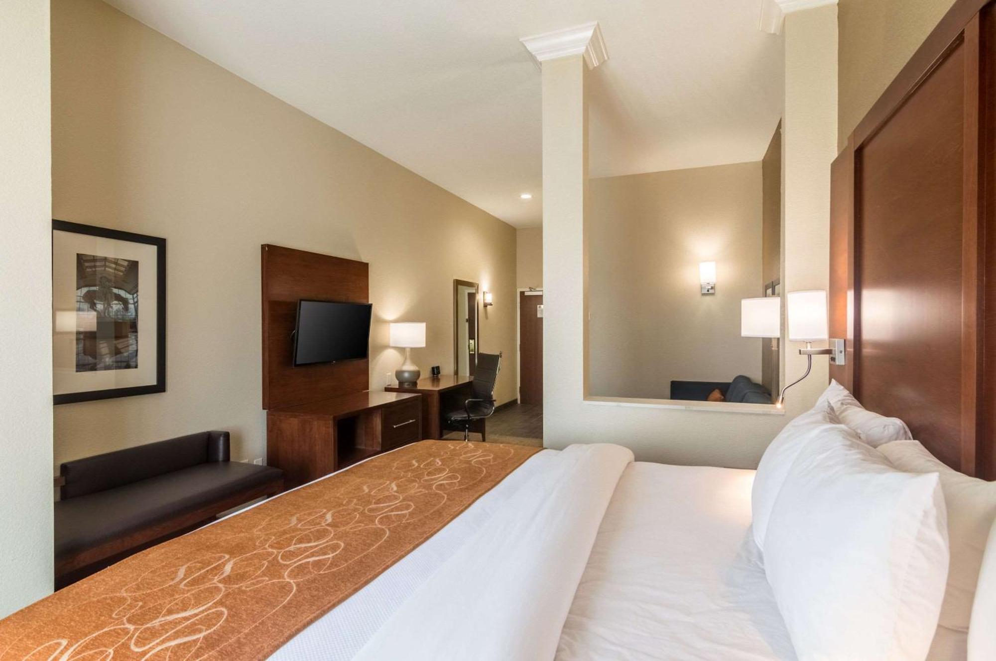 Comfort Suites Meridian And I-40 Оклахома-Сити Экстерьер фото