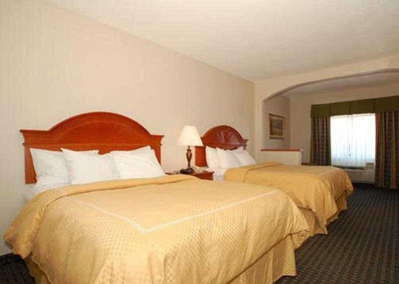 Comfort Suites Meridian And I-40 Оклахома-Сити Экстерьер фото