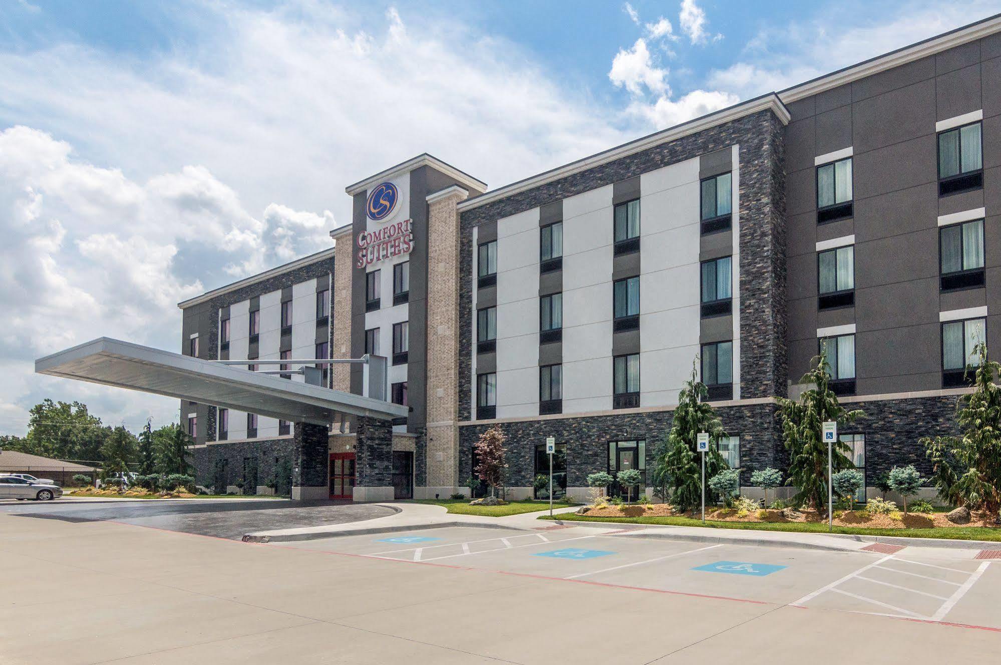 Comfort Suites Meridian And I-40 Оклахома-Сити Экстерьер фото