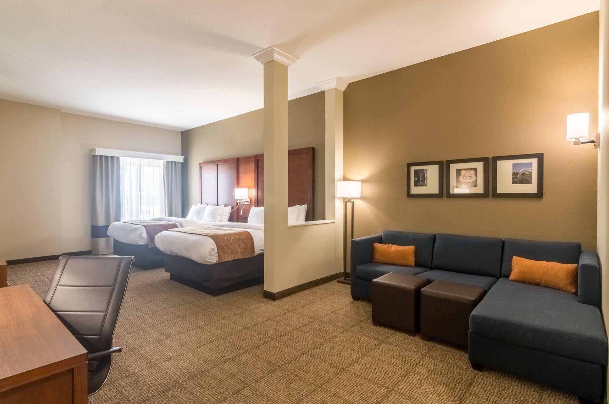 Comfort Suites Meridian And I-40 Оклахома-Сити Экстерьер фото